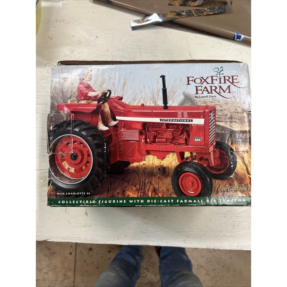 Toy Ertl  Foxfire Farm International  Farmall 826 Tractor Miss Charlotte #6